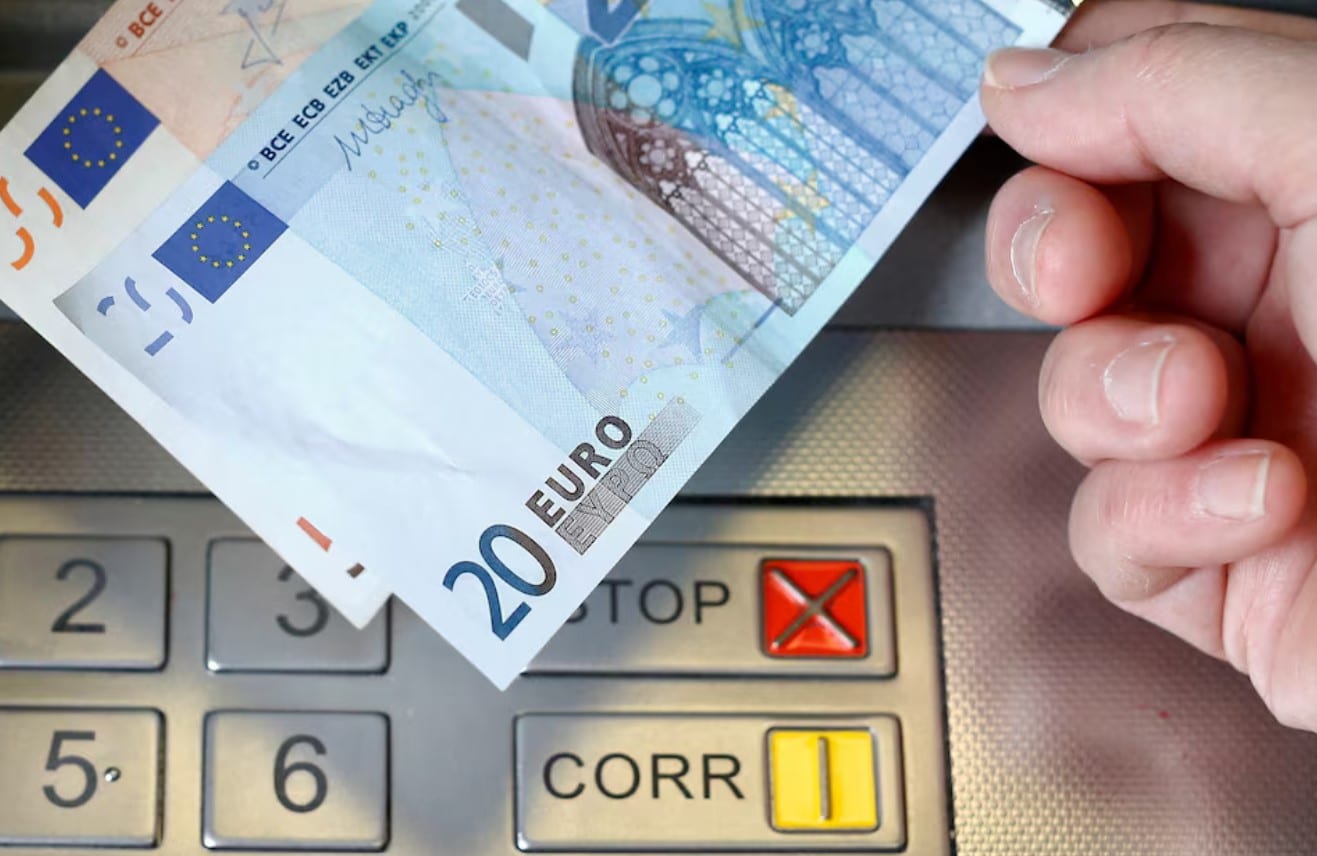 image EU banking risks remain stable as EBA advances digital finance oversight